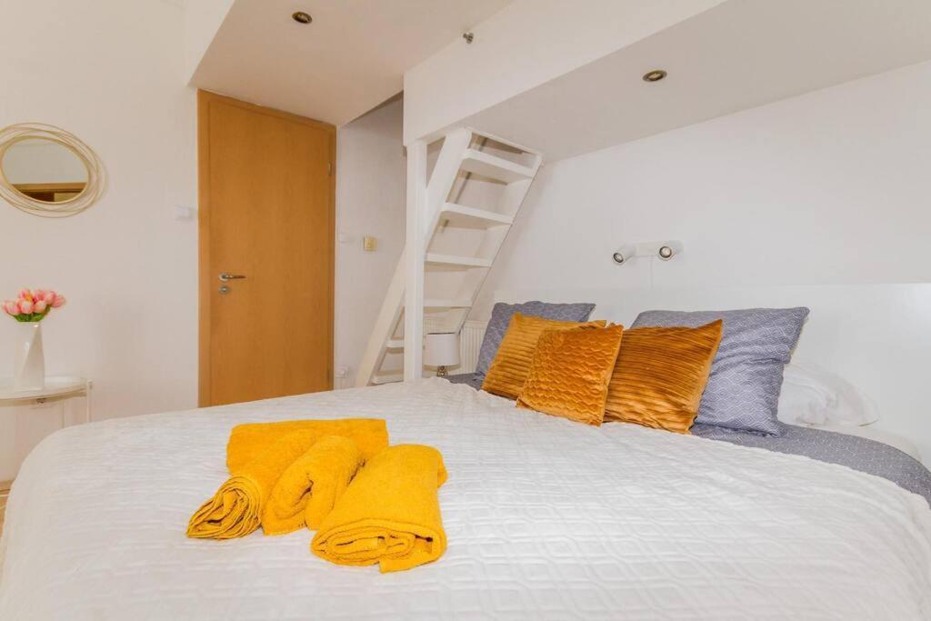 Trendy 2 Room Flat, Next To Corvin Mall Free Huge Garage! Ac,Dishwasher,Washmachine, Smart Tv Budapeşte Dış mekan fotoğraf